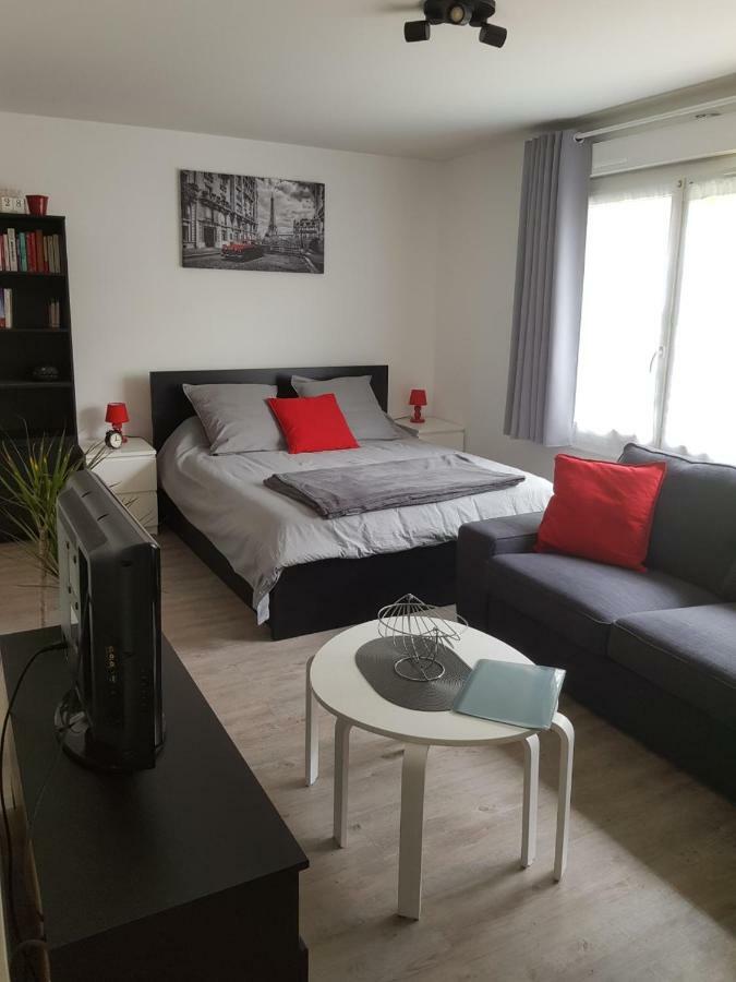 Grand studio centre ville proche Paris Disney Vincennes Appartamento Joinville-le-Pont Esterno foto