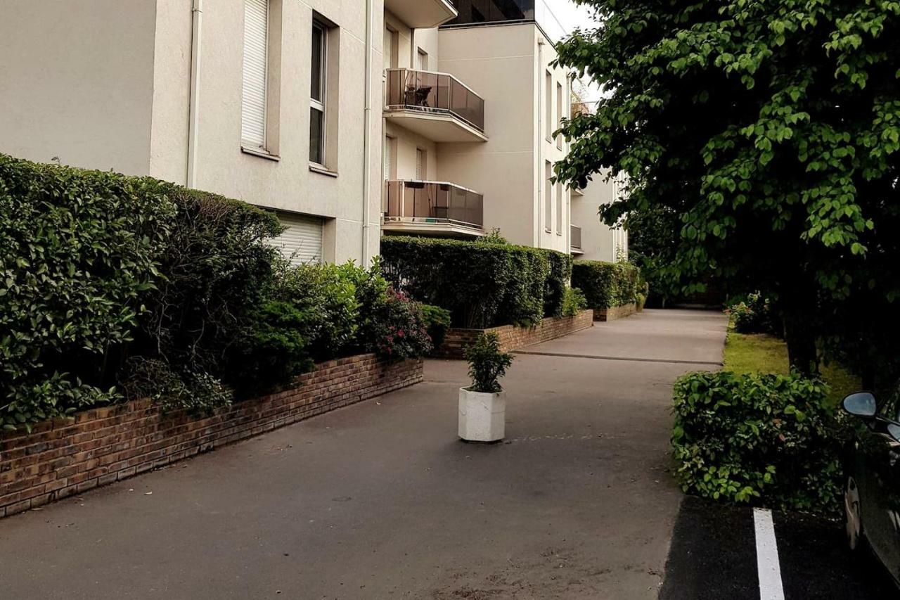 Grand studio centre ville proche Paris Disney Vincennes Appartamento Joinville-le-Pont Esterno foto
